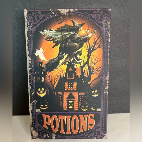 Halloween Flying Old Hag Witch Book Box Potions Spooky Decoration Haunted House. - Picture 6 of 7